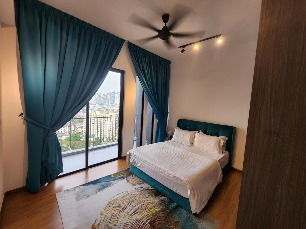 Beacon Executive Suite - Skypool Penang View George Town Bagian luar foto