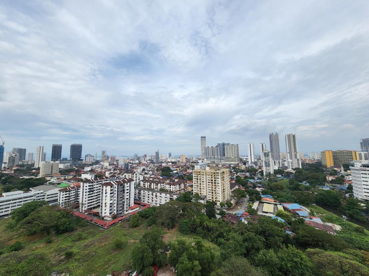 Beacon Executive Suite - Skypool Penang View George Town Bagian luar foto