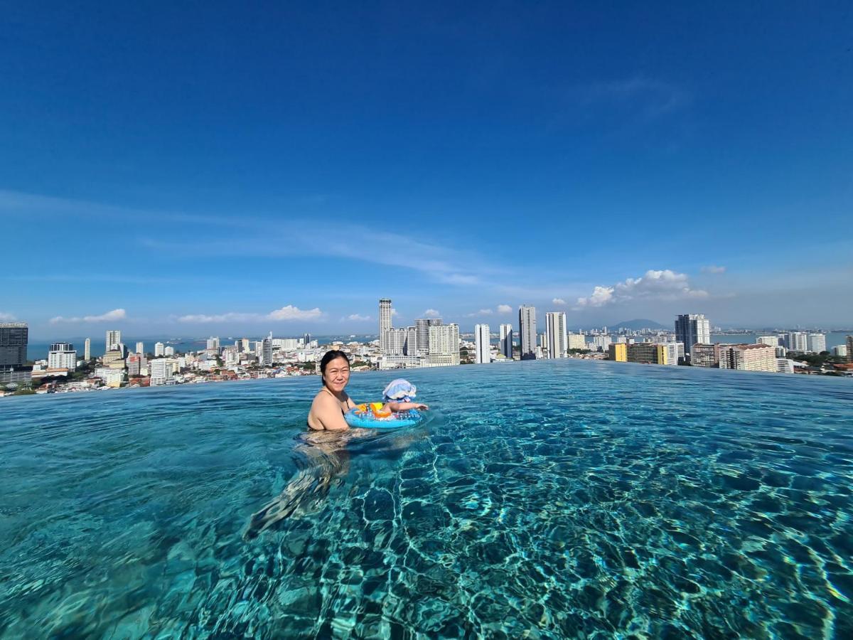 Beacon Executive Suite - Skypool Penang View George Town Bagian luar foto