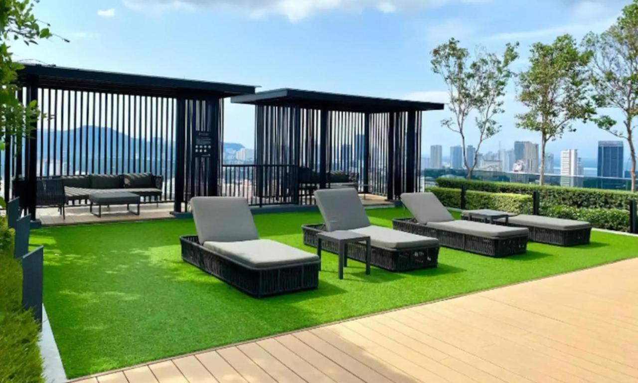 Beacon Executive Suite - Skypool Penang View George Town Bagian luar foto