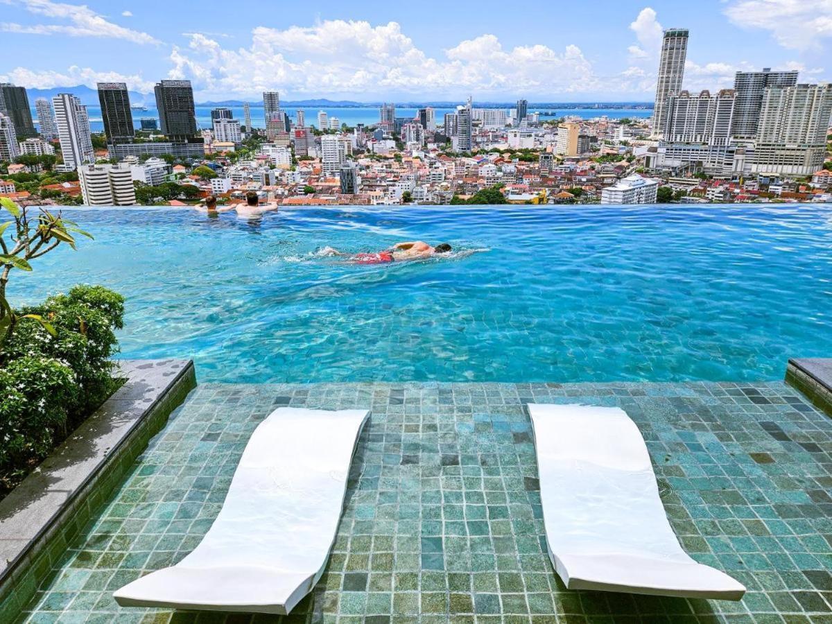Beacon Executive Suite - Skypool Penang View George Town Bagian luar foto