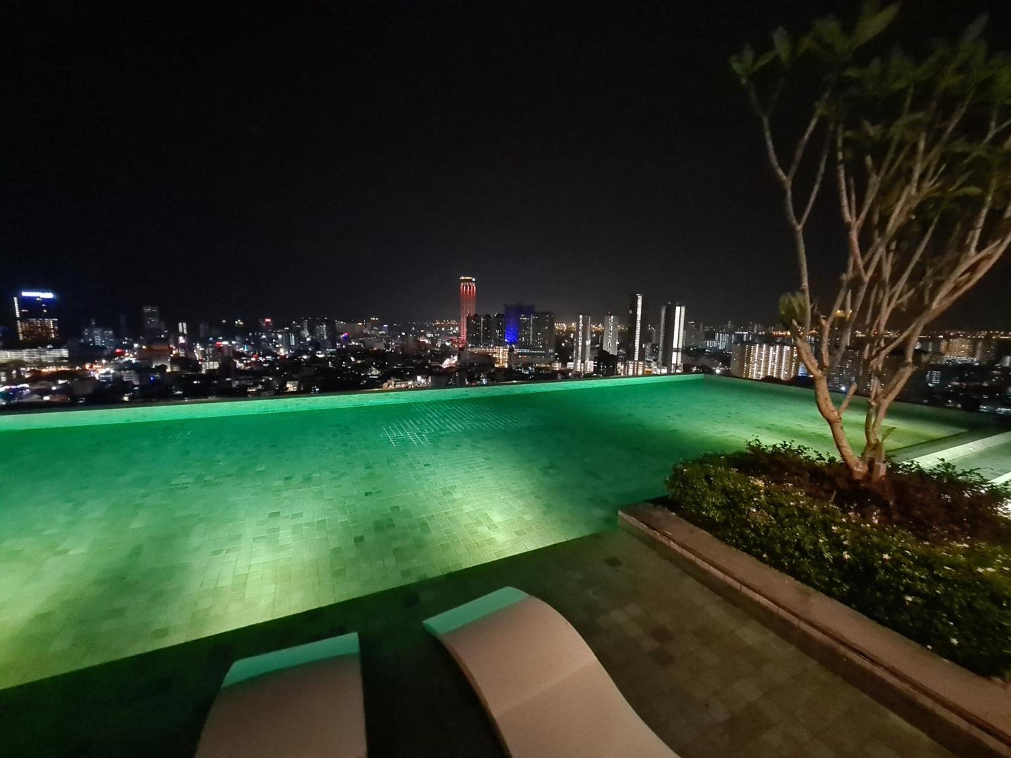 Beacon Executive Suite - Skypool Penang View George Town Bagian luar foto