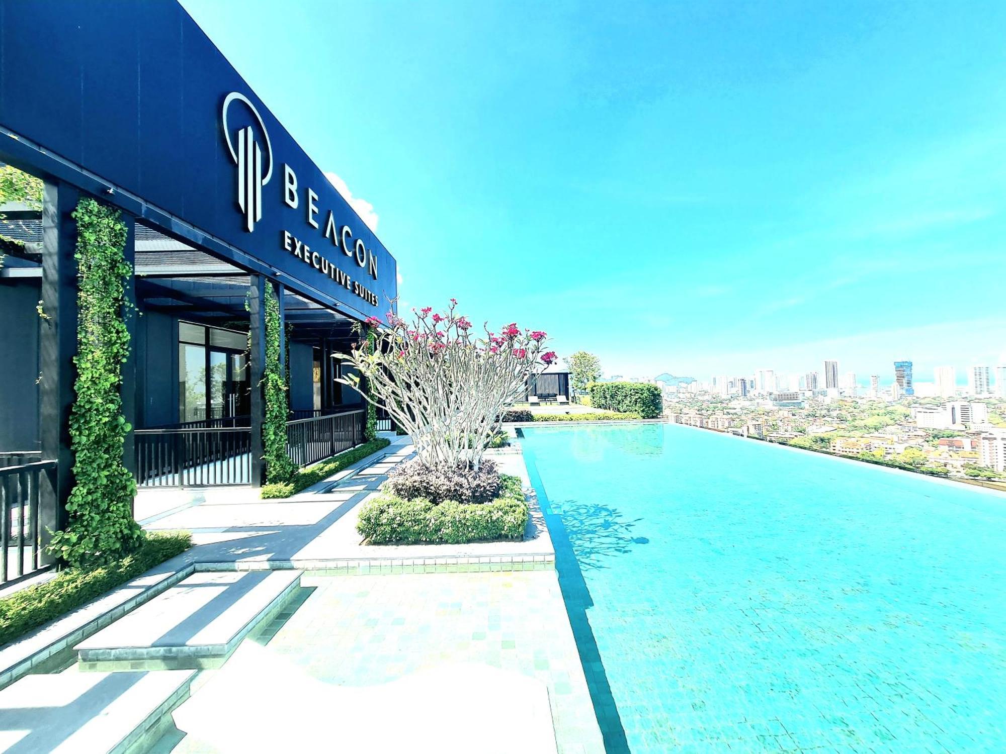 Beacon Executive Suite - Skypool Penang View George Town Bagian luar foto